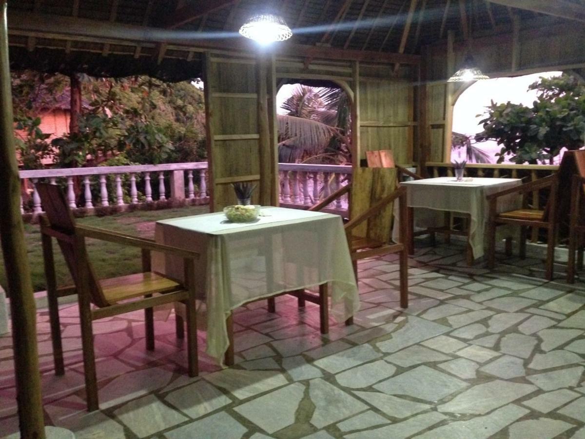 Tinaoog Beach Resort Alad Екстериор снимка